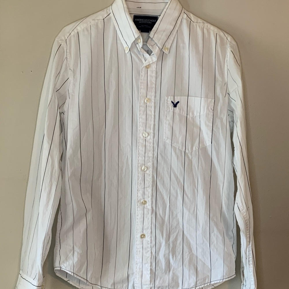 American Eagle Outfitters Button Down Shirt